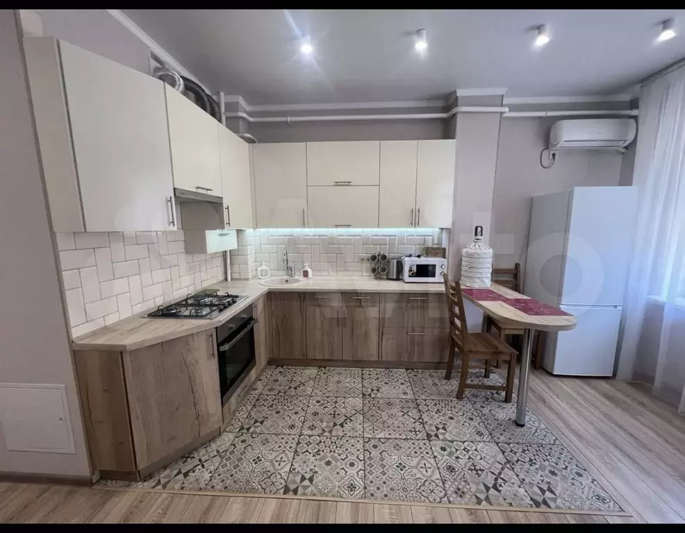2-к. квартира, 47 м, 1/3 эт. - Фото 0