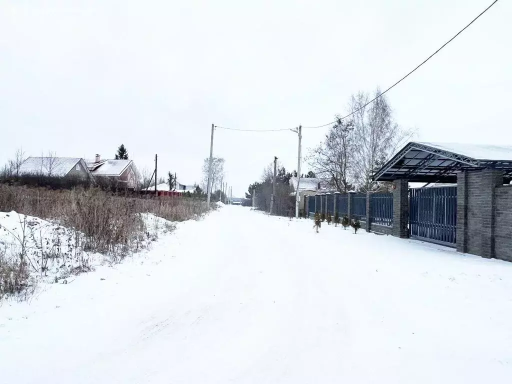 Участок в Тульская область, городской округ Тула, деревня Юрьево (15 ... - Фото 0