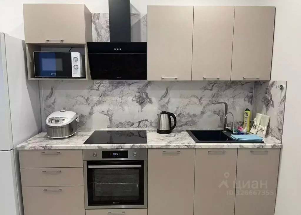 3-к кв. Ямало-Ненецкий АО, Новый Уренгой Набережная ул., 32/1 (58.5 м) - Фото 1