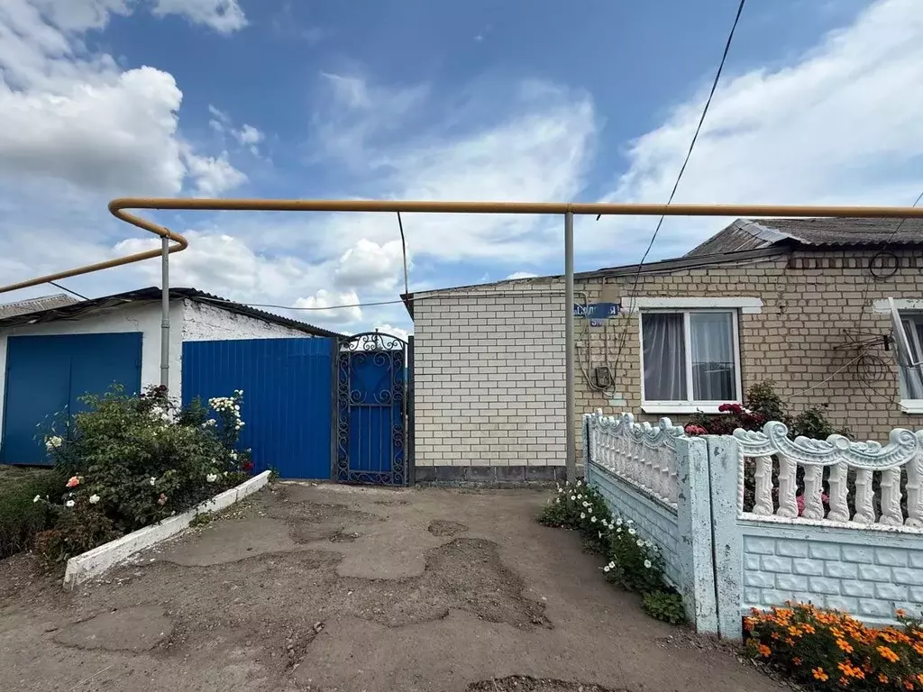 Дом в Белгородская область, Корочанский район, с. Мелихово Садовая ул. ... - Фото 0