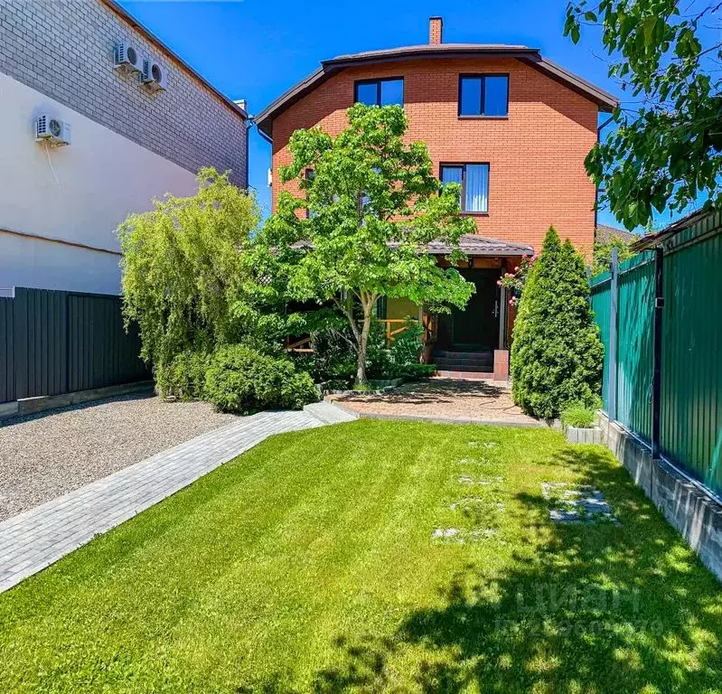 Дом в Краснодарский край, Геленджик ул. Кирова, 87А (150 м) - Фото 1