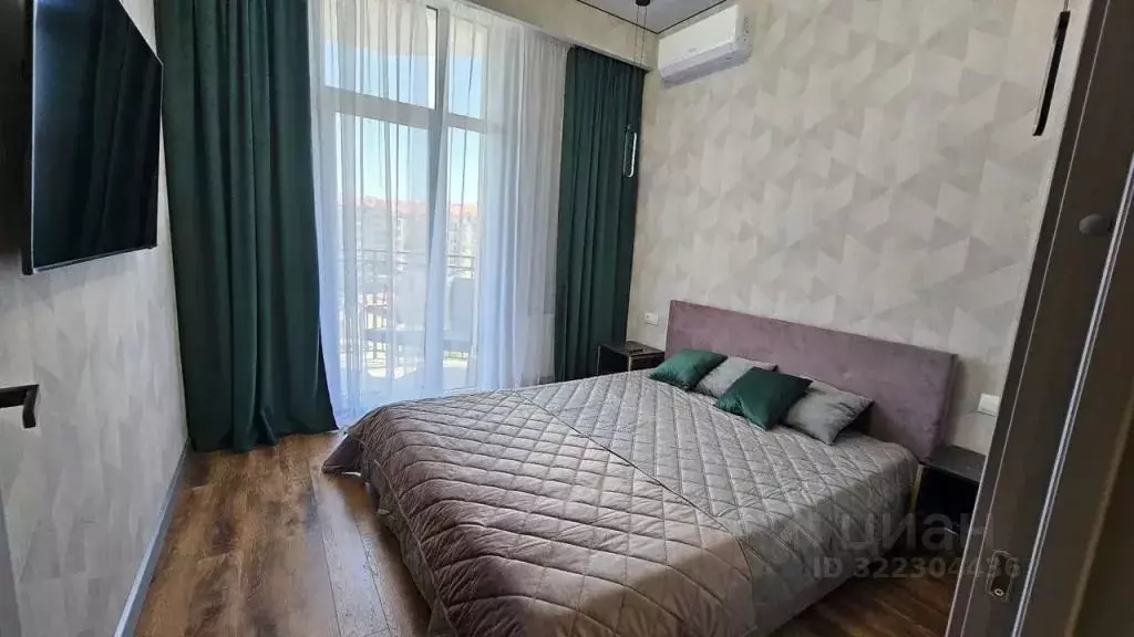 1-к кв. Краснодарский край, Геленджик Крымская ул., 22к9 (50.0 м) - Фото 2