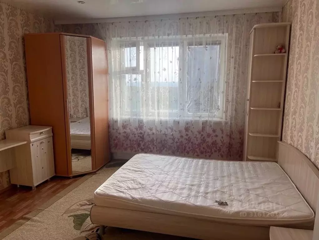 1-к кв. Белгородская область, Старый Оскол Космос мкр, 12 (42.0 м) - Фото 1