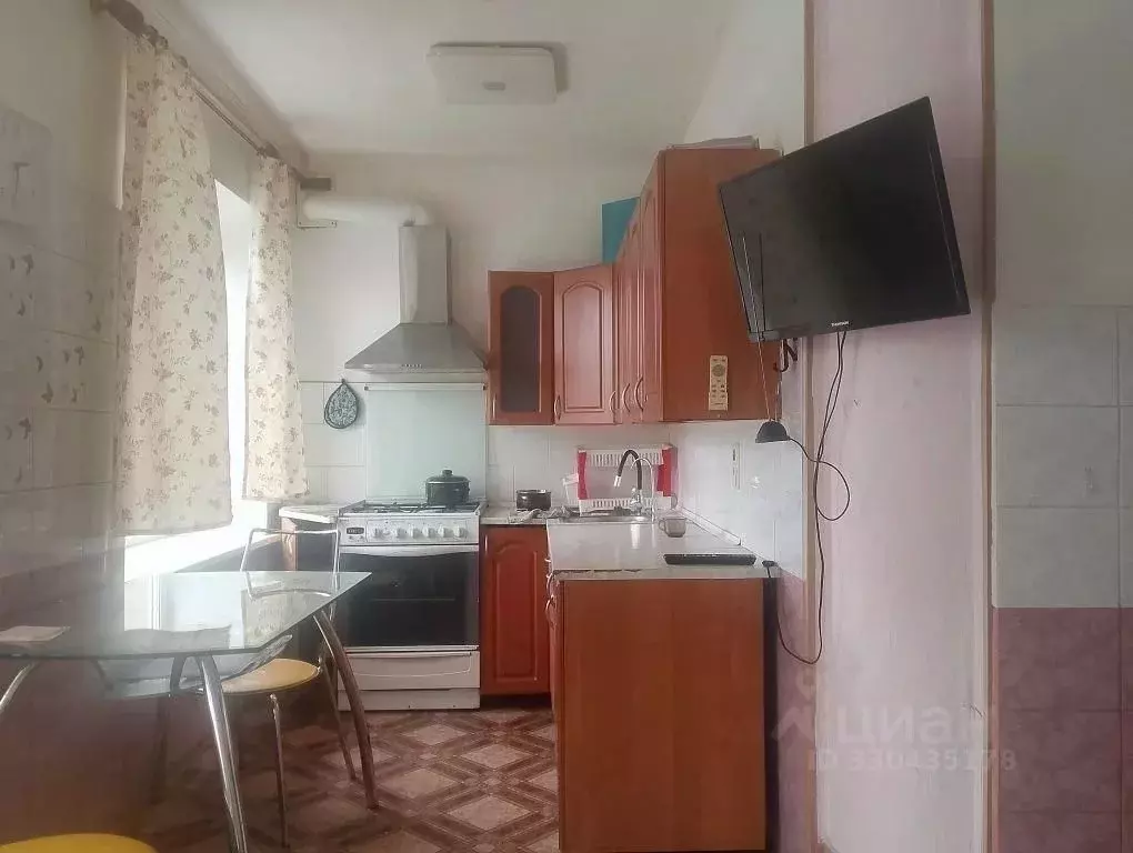 2-к кв. Ленинградская область, Тихвин 1-й мкр, 27 (62.3 м) - Фото 1