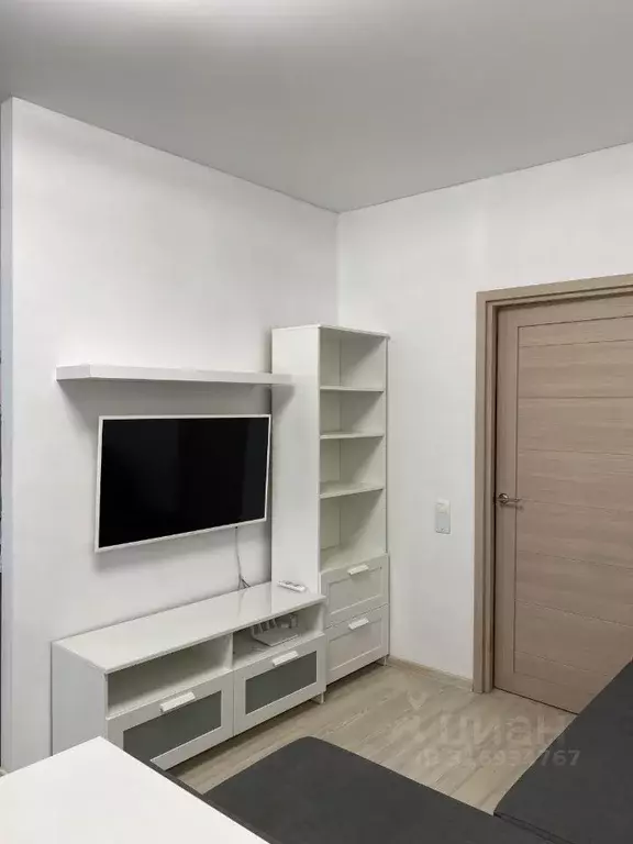 Студия Санкт-Петербург ул. Оптиков, 34К1 (25.0 м) - Фото 0