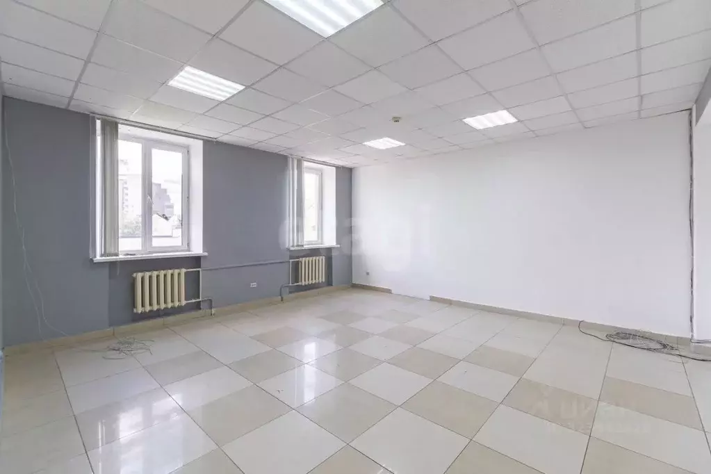 Офис в Тюменская область, Тюмень Комсомольская ул., 57 (110 м) - Фото 1