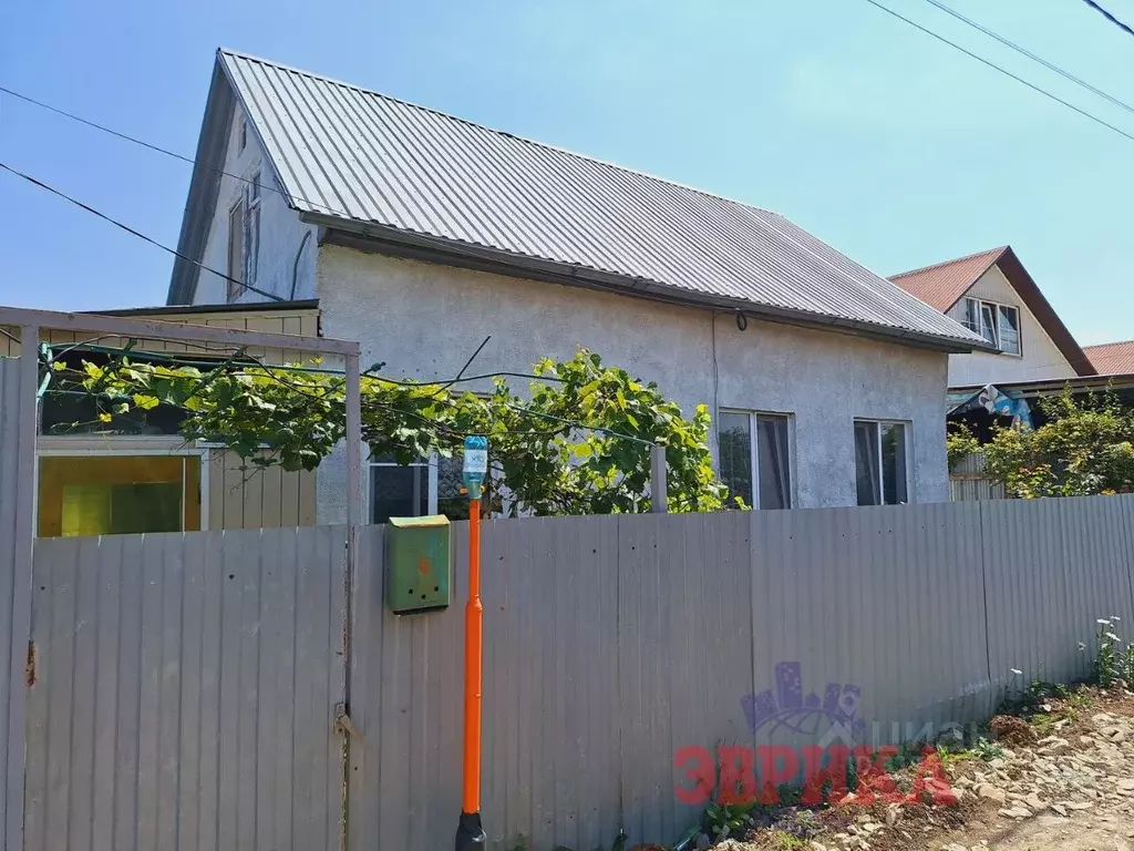 Дом в Краснодарский край, Крымск ул. Малиновая (76 м) - Фото 0