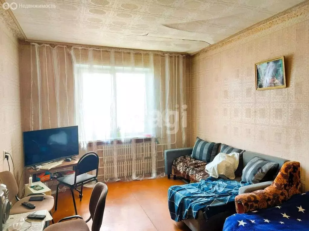 1-комнатная квартира: Губкин, улица Дзержинского, 121 (39 м) - Фото 0