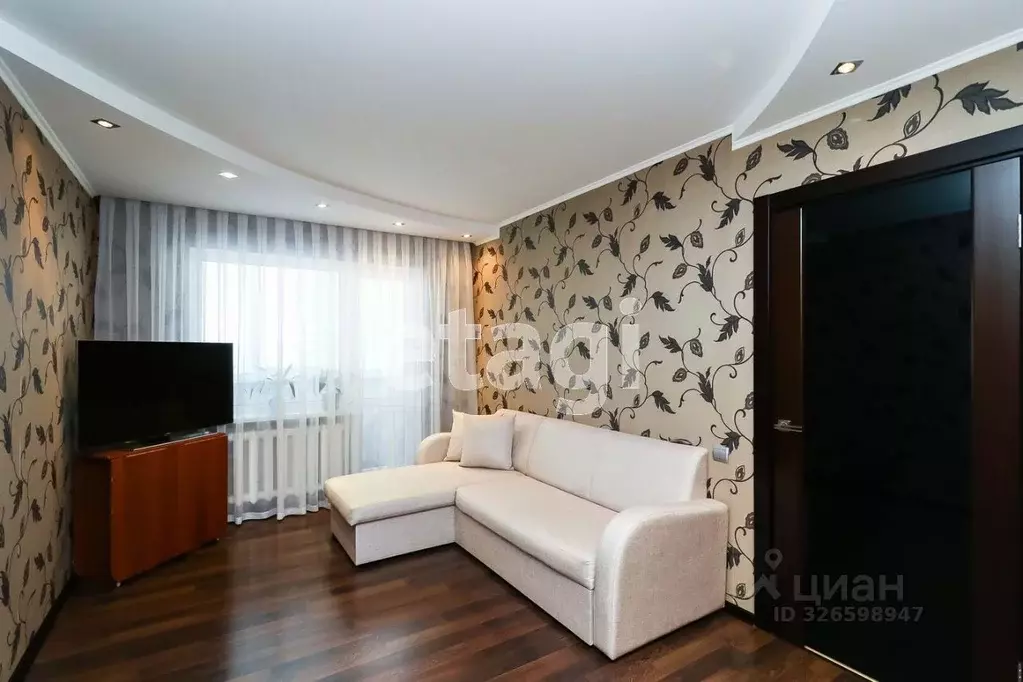 2-к кв. Тюменская область, Тюмень ул. Баумана, 112 (45.1 м) - Фото 1