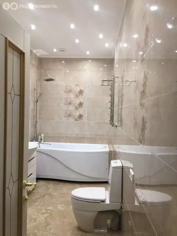 Дом в Патрушева, Московская улица (382.6 м) - Фото 1