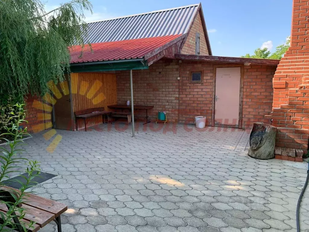 Коттедж в Краснодарский край, Ейский район, Должанская ст-ца Колхозная ... - Фото 1