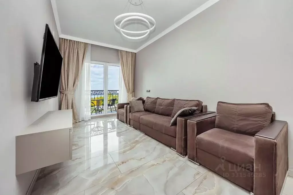 2-к кв. Краснодарский край, Сочи Адлер жилрайон, ул. Ленина, 219/6Б ... - Фото 2