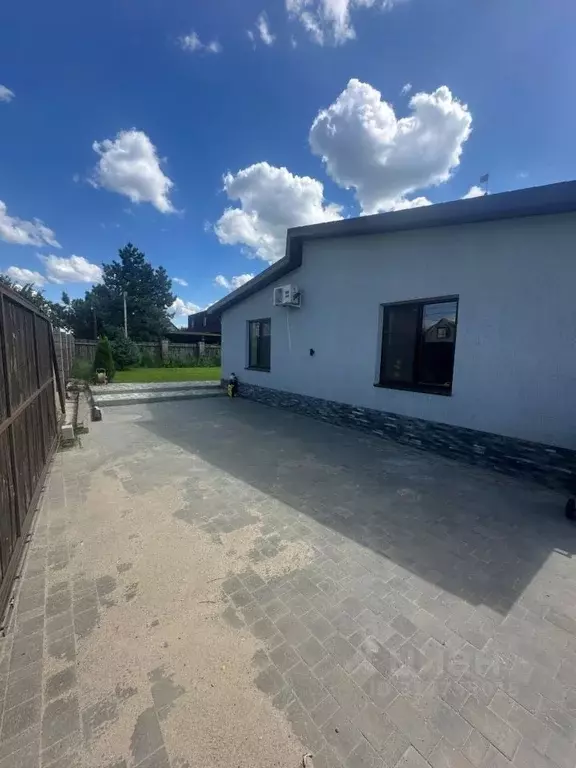 Дом в Волгоградская область, Среднеахтубинский район, Краснослободск ... - Фото 1