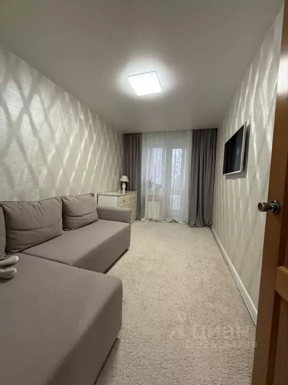 4-к кв. Омская область, Омск Кемеровская ул., 2 (79.0 м) - Фото 1