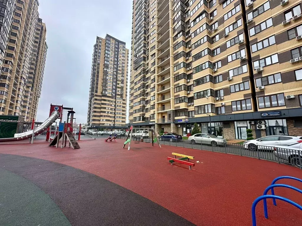 2-к кв. Краснодарский край, Краснодар Уральская ул., 71 (60.0 м) - Фото 1