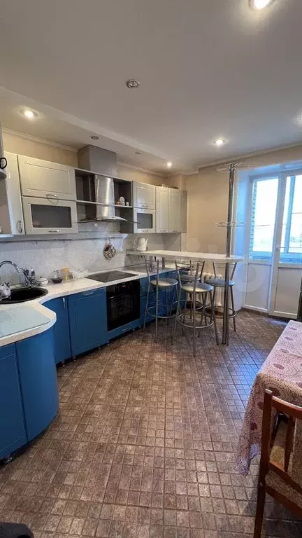 1-к. квартира, 42 м, 6/9 эт. - Фото 0