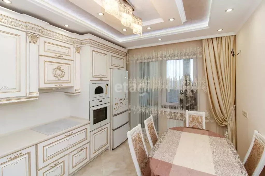 3-к кв. Тюменская область, Тюмень Ямская ул., 86 (92.0 м) - Фото 1