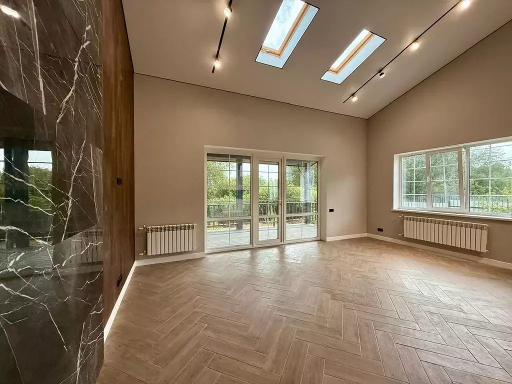 Дом в Калужская область, Совхоз Боровский с/пос, д. Комлево  (150 м) - Фото 2