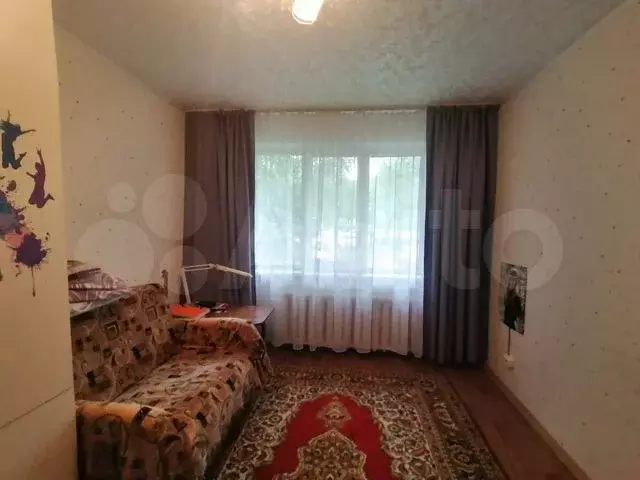 Комната 13,7 м в 3-к., 1/9 эт. - Фото 0