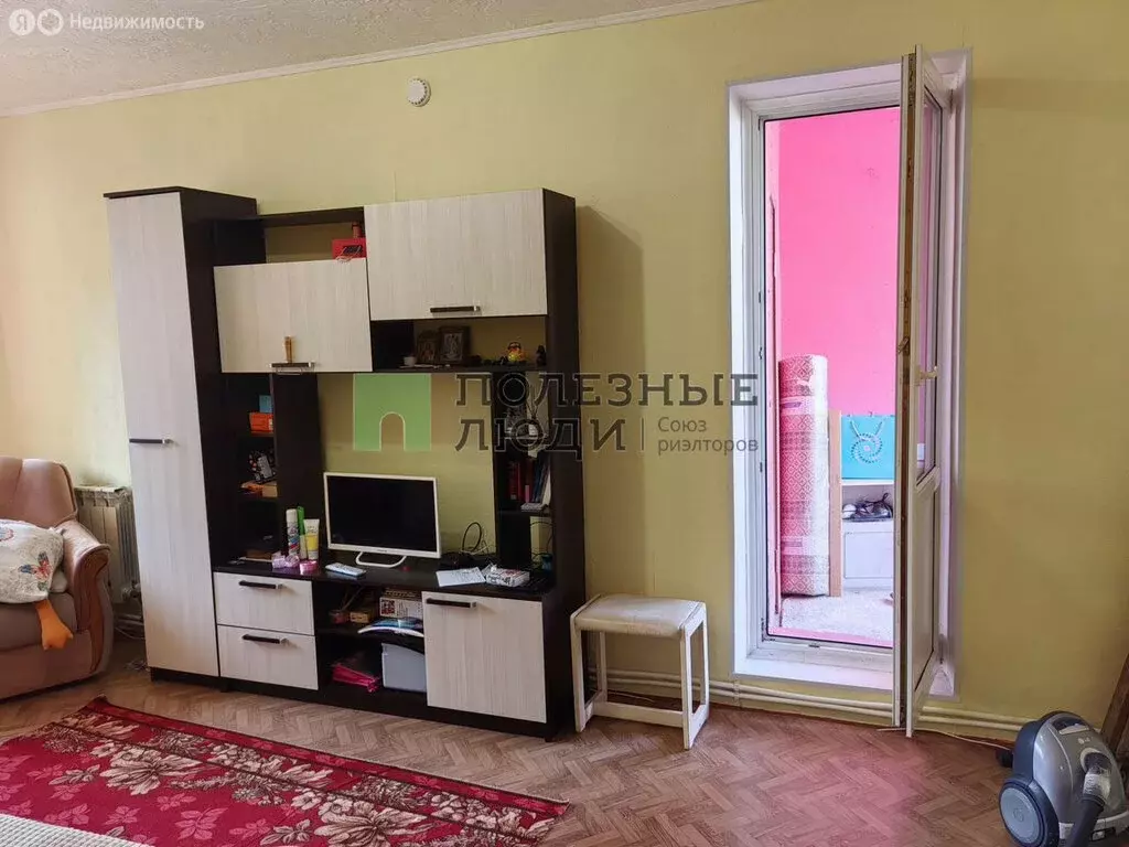 3-комнатная квартира: Белгород, улица Есенина, 46 (75 м) - Фото 2