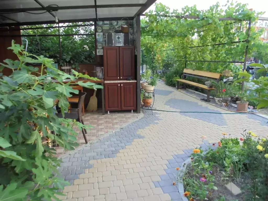 Комната Краснодарский край, Геленджик ул. Летчика Авдеева, 7 - Фото 1
