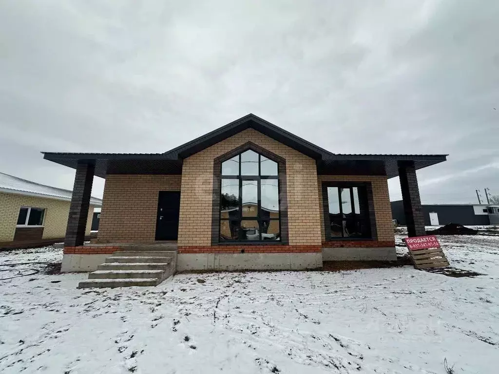 Дом в Башкортостан, Иглинский район, с. Акбердино ул. Валентины ... - Фото 1