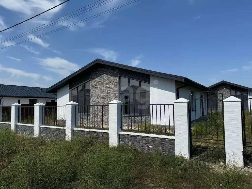 Дом в Крым, Феодосия Колос СПК, ул. Береговая (126 м) - Фото 1