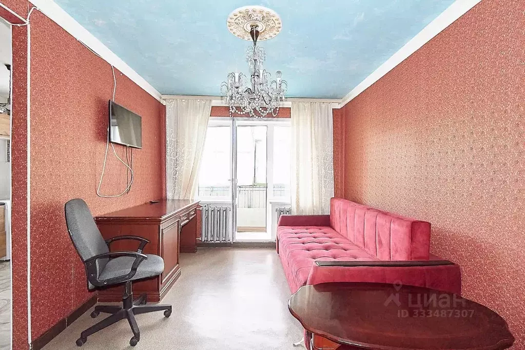 3-к кв. Тюменская область, Тюмень ул. Парфенова, 22 (58.6 м) - Фото 1