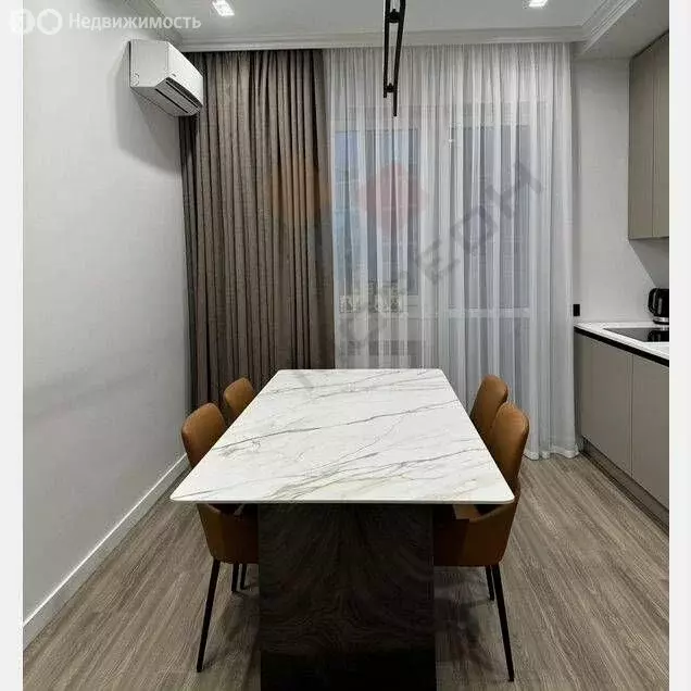 2-комнатная квартира: Краснодар, Дальняя улица, 4/2к2 (72.2 м) - Фото 1