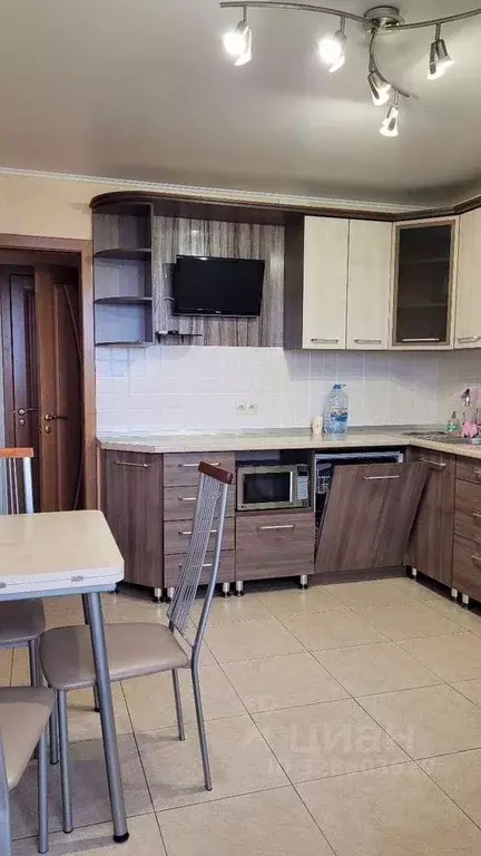 2-к кв. Краснодарский край, Новороссийск просп. Ленина, 99 (65.0 м) - Фото 2