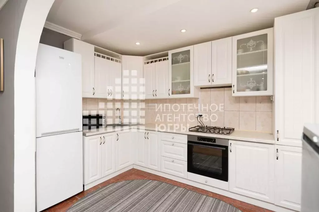 1-к кв. Ханты-Мансийский АО, Ханты-Мансийск ул. Гагарина, 288А (54.0 ... - Фото 1