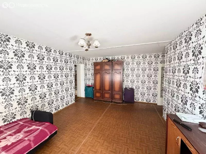 3-комнатная квартира: Волгоград, улица им. Циолковского, 19 (69 м) - Фото 2