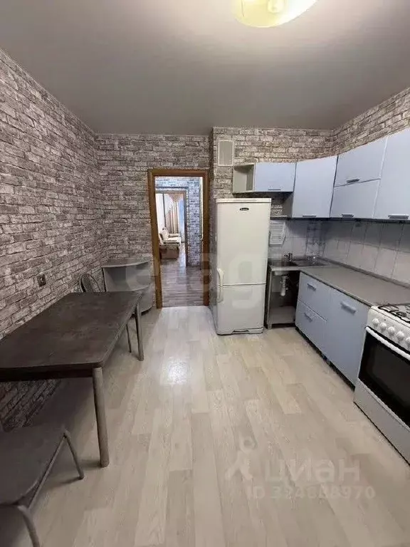 2-к кв. Кировская область, Киров Парковая ул., 15 (56.1 м) - Фото 1