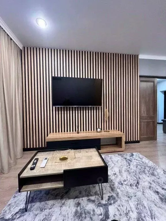 1-к кв. Северная Осетия, Владикавказ ул. Курсантов-Кировцев, 31 (55.0 ... - Фото 1