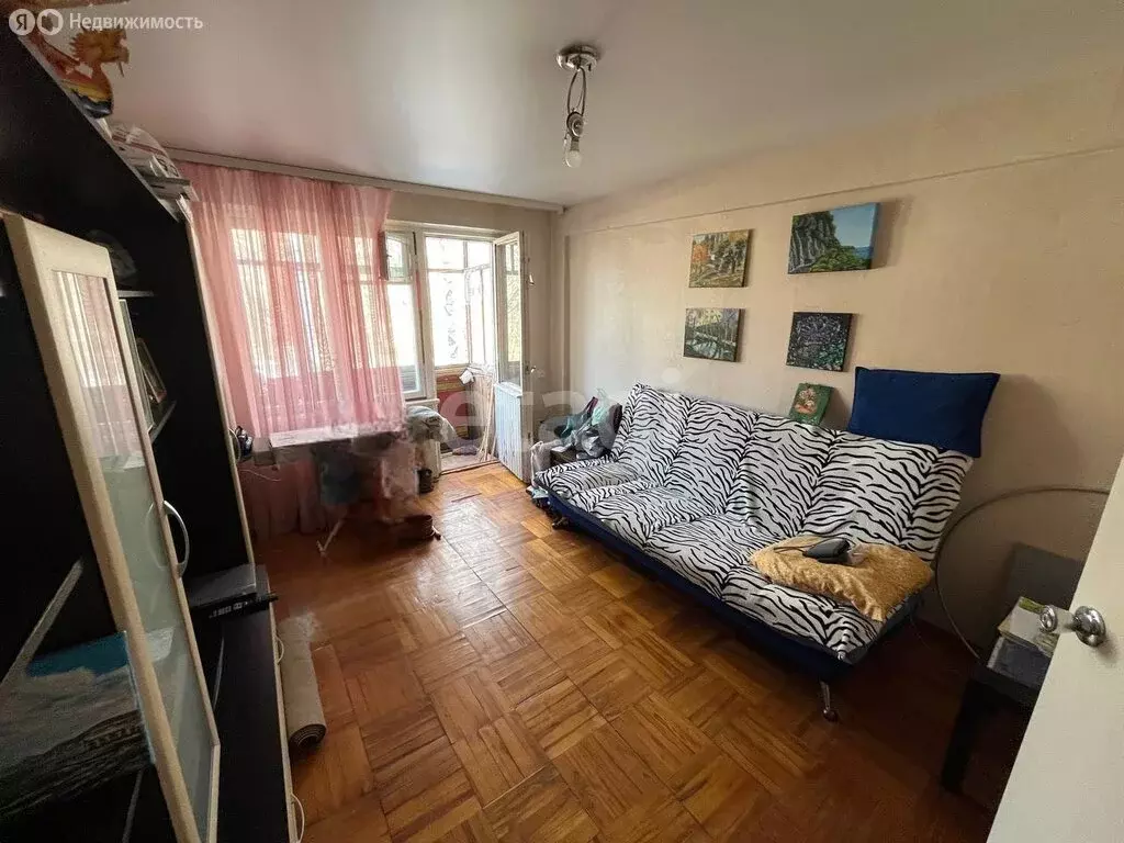 3-комнатная квартира: Ижевск, улица Дзержинского, 30 (58.3 м) - Фото 2