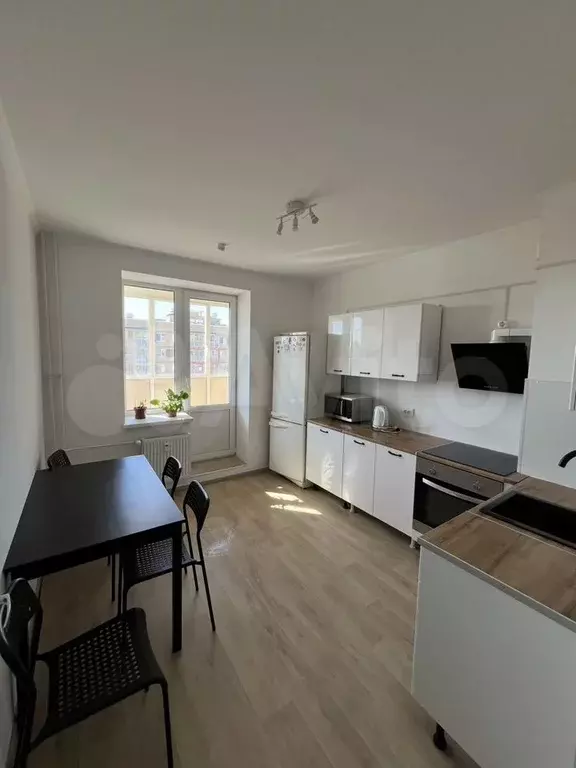 2-к. квартира, 60 м, 11/19 эт. - Фото 0