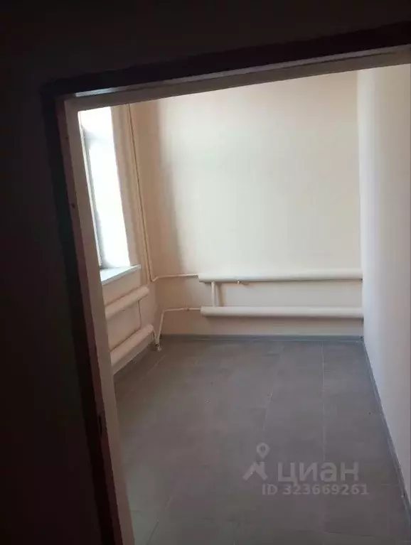 Помещение свободного назначения в Ростовская область, Гуково ул. ... - Фото 2