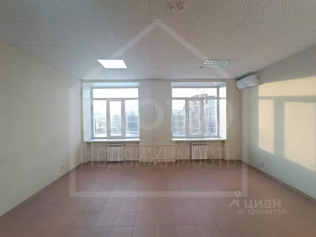 Офис в Омская область, Омск ул. Гагарина, 8/1 (29 м) - Фото 1