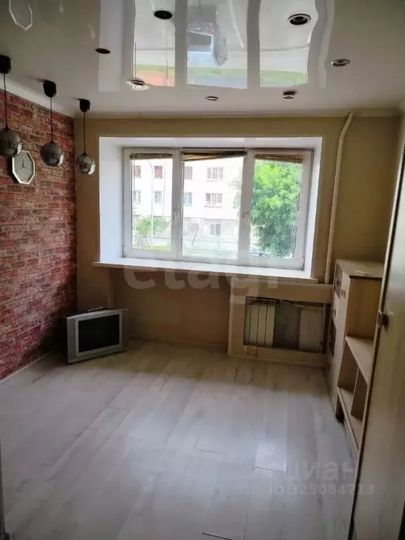 1-к кв. Тюменская область, Тюмень ул. Энергетиков, 47 (13.0 м) - Фото 1