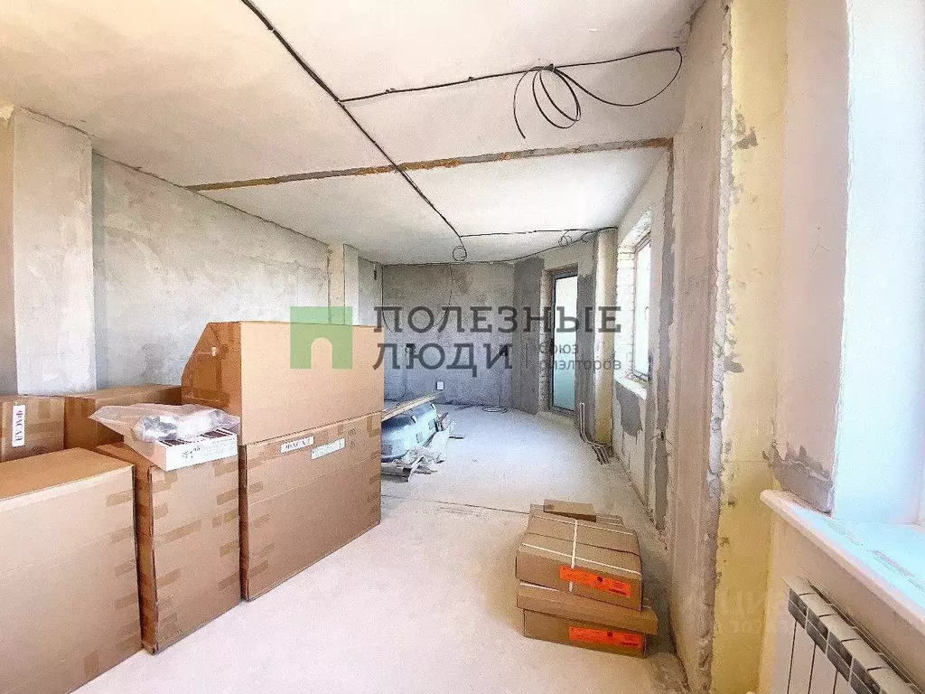 3-к кв. Орловская область, Орел пл. Поликарпова, 20 (107.0 м) - Фото 1