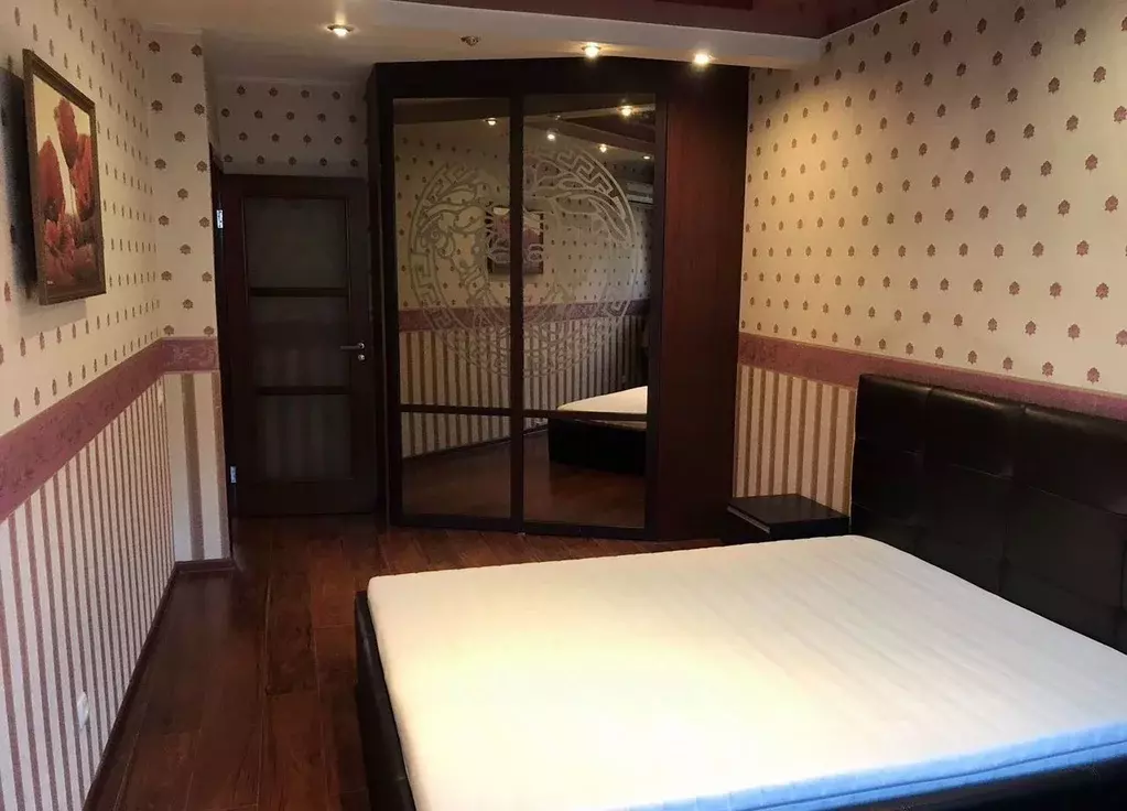 3-к кв. Санкт-Петербург Пулковская ул., 10к2 (82.0 м) - Фото 1