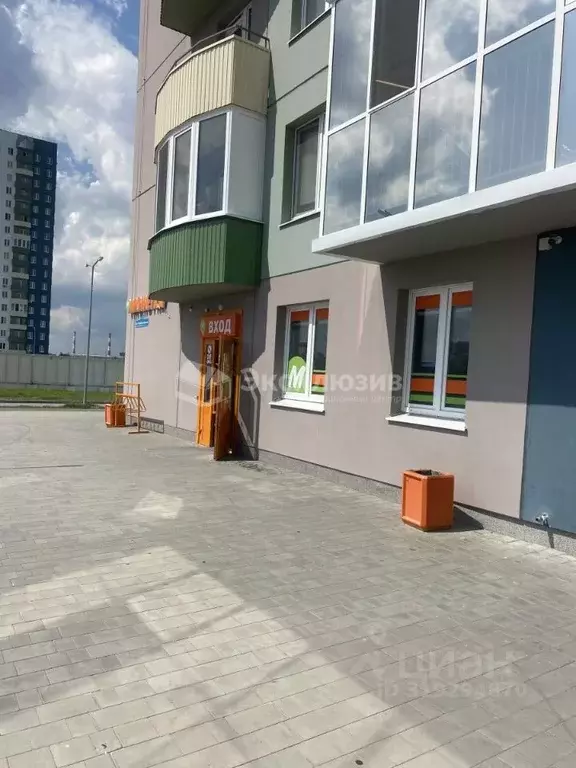 Помещение свободного назначения в Тюменская область, Тюмень ул. Героев ... - Фото 1