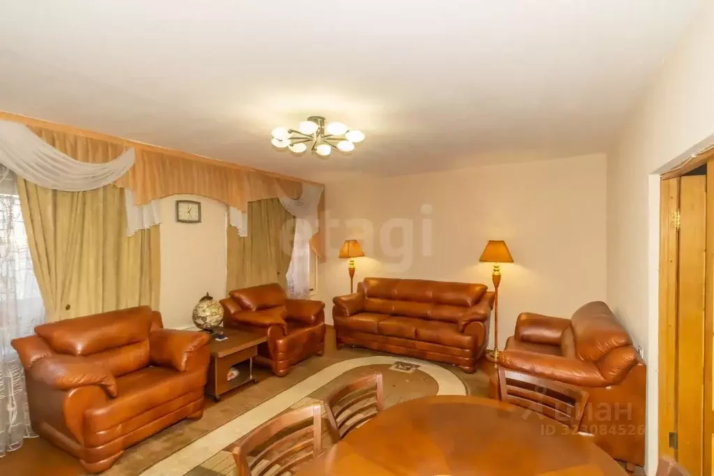 3-к кв. Челябинская область, Челябинск просп. Ленина, 38 (95.8 м) - Фото 2