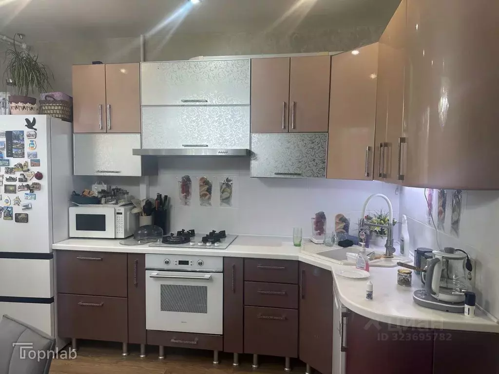 2-к кв. Астраханская область, Астрахань ул. Рылеева, 82 (65.0 м) - Фото 1