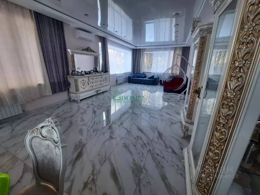 Коттедж в Тюменская область, Тобольск Защитино мкр,  (450 м) - Фото 1