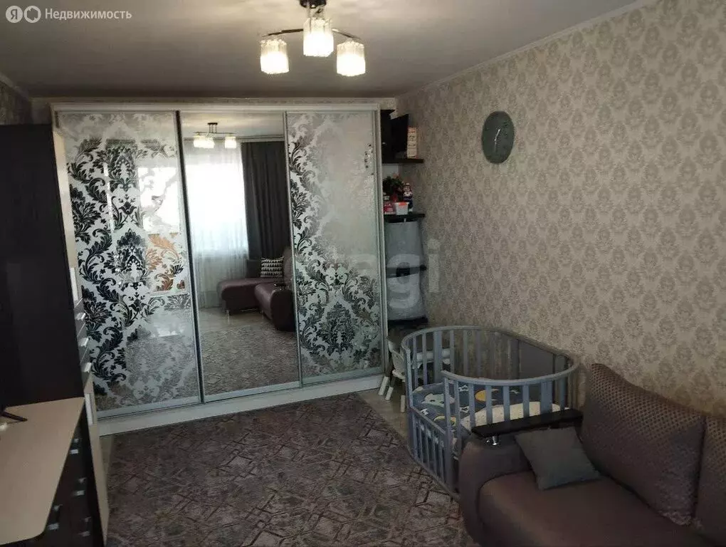 1-комнатная квартира: Строитель, улица 5 Августа, 22 (35 м) - Фото 2