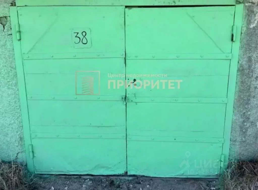 Гараж в Саха (Якутия), Якутск ул. Дежнева, 75 (18 м) - Фото 1