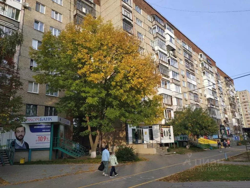 2-к кв. Удмуртия, Ижевск Молодежная ул., 90 (50.0 м) - Фото 0