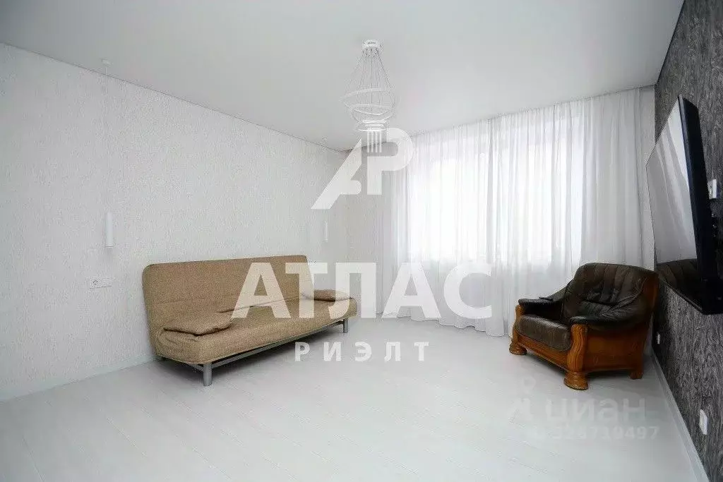 2-к кв. Омская область, Омск ул. 1-ой Красной Звезды, 73 (79.5 м) - Фото 2