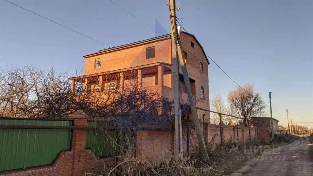 Коттедж в Самарская область, Ставропольский район, с. Верхние ... - Фото 1